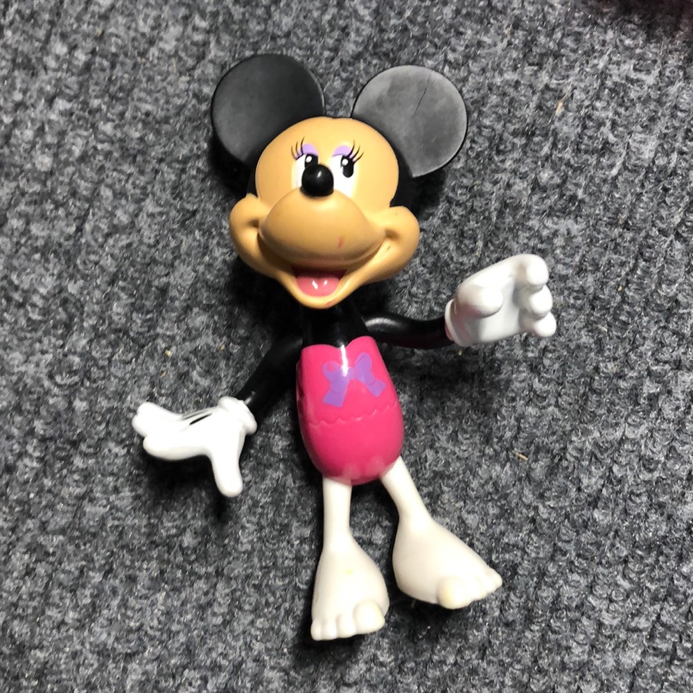 Minnie Mouse (2) with dresses, shoes, accessories - Picture 5 of 11